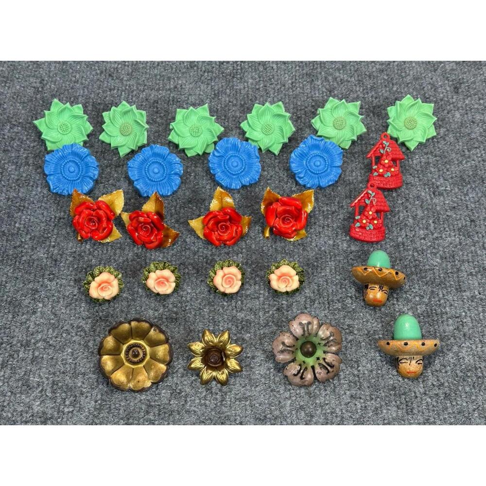 VTG 25 Curtain Push Pins Tie Backs‎ Flowers Metal Plastic Wood Green Blue Red